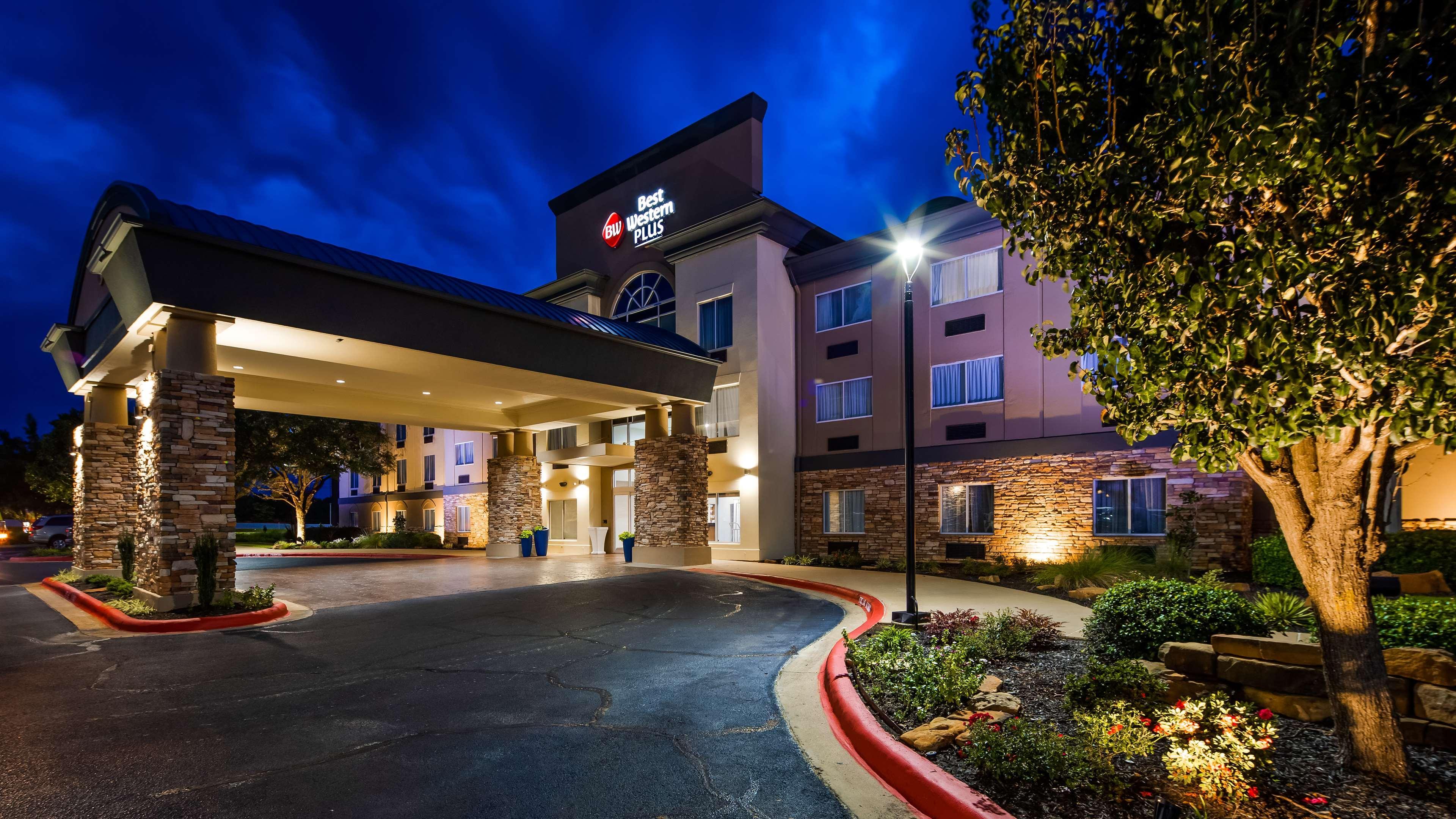 Best Western Plus Rama Inn & Suites La Grande Exterior photo