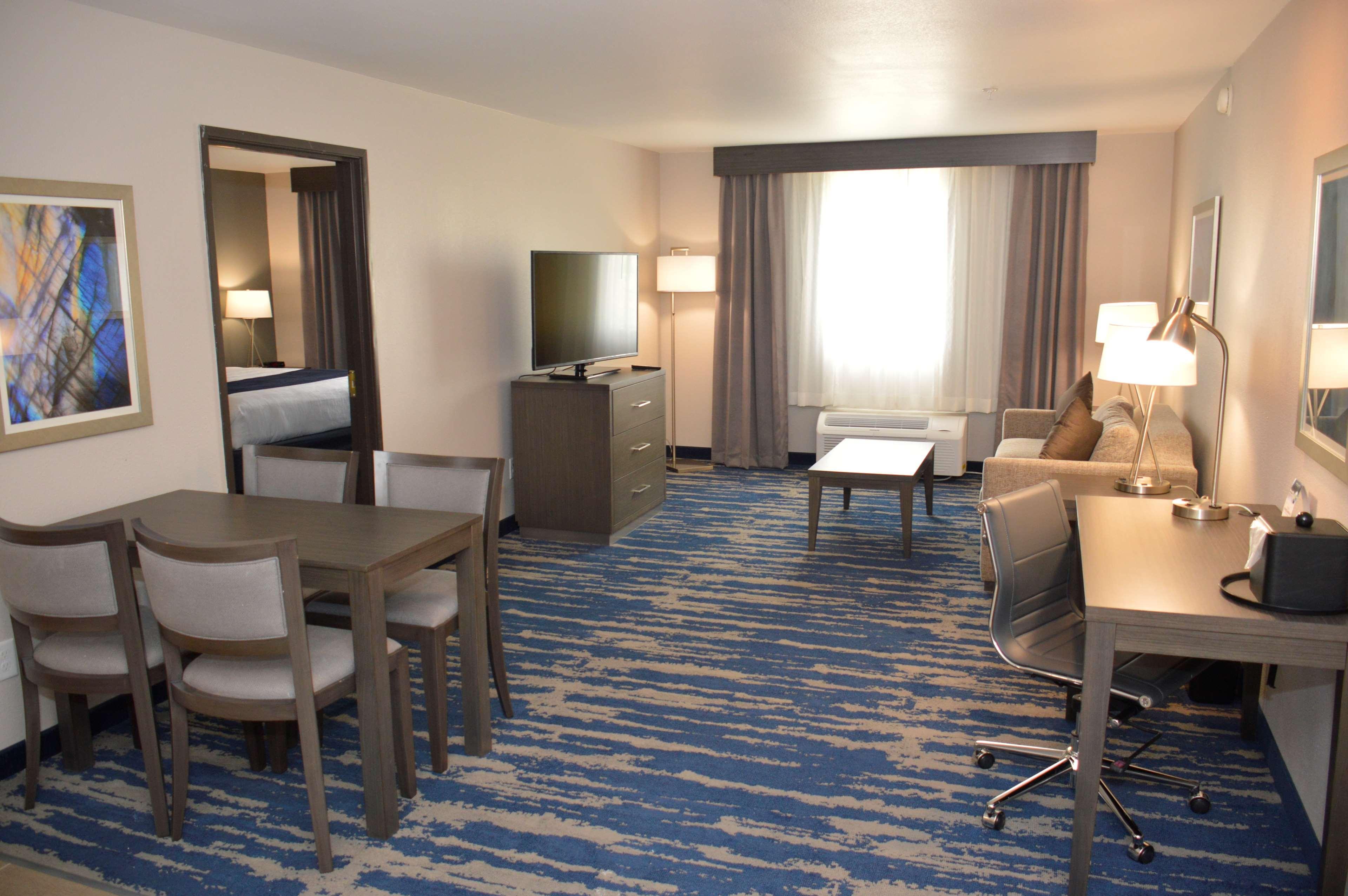 Best Western Plus Rama Inn & Suites La Grande Exterior photo