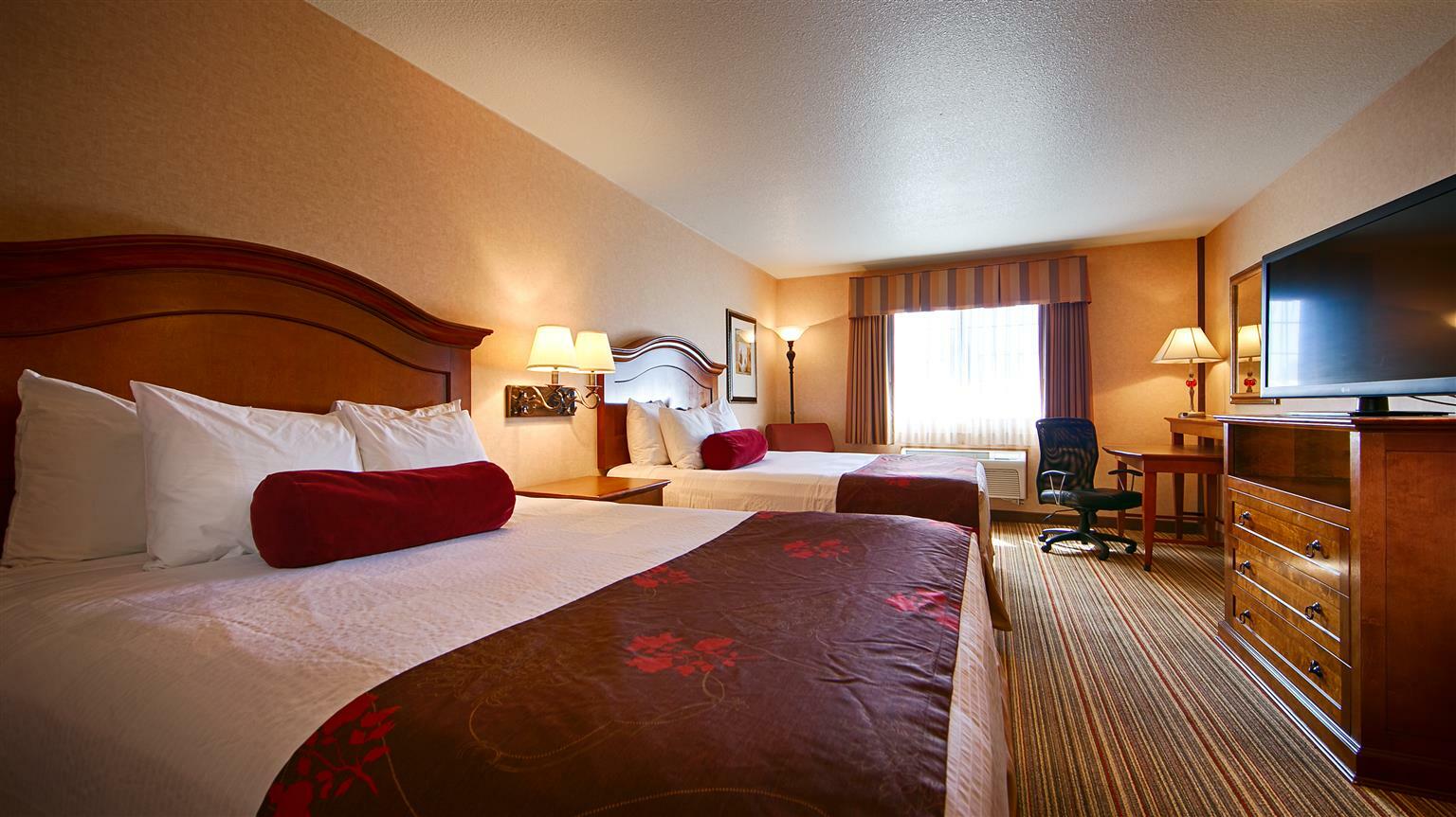 Best Western Plus Rama Inn & Suites La Grande Exterior photo